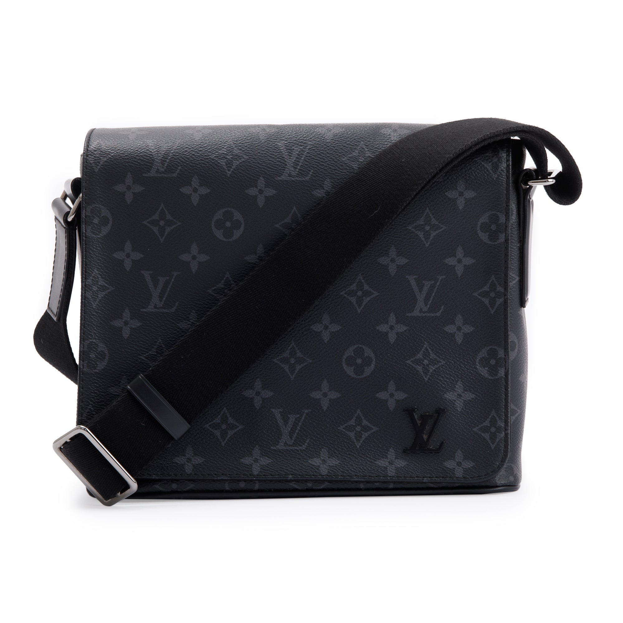 LOUIS VUITTON District PM Eclipse Monogram Eclipse