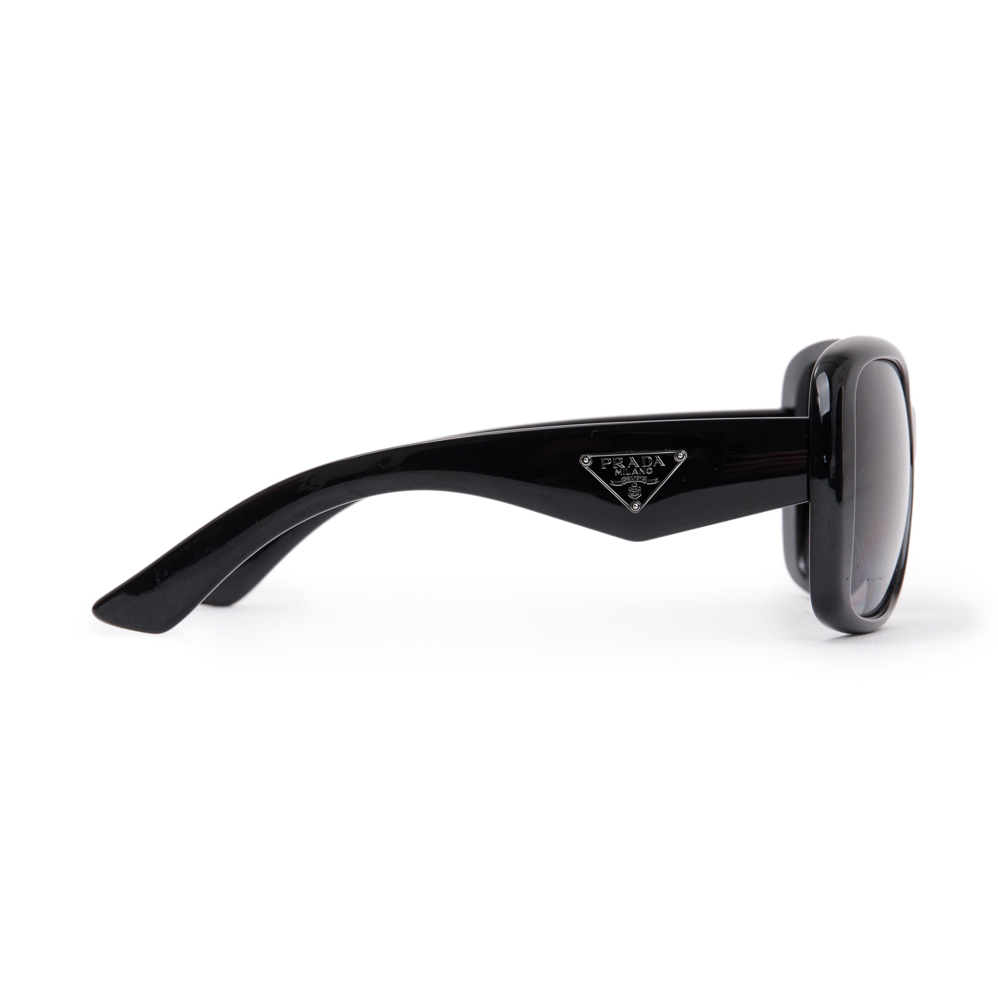 Prada SPR 32P hotsell black polarized sunglasses EUC