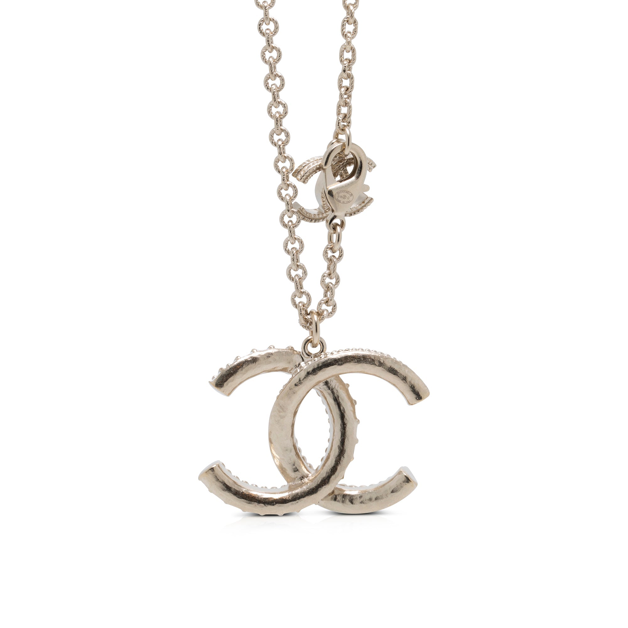 Chanel CC Enamel Pendant Necklace w/ Box – Oliver Jewellery