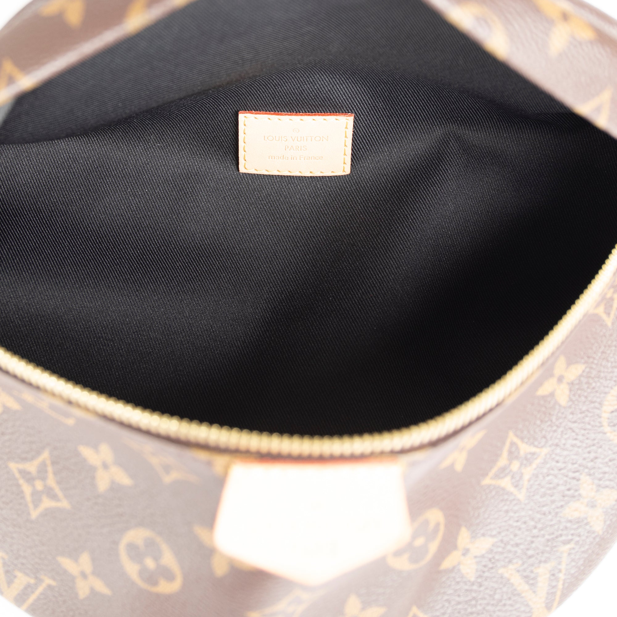 Louis Vuitton 2022 Black Monogram Empreinte Bumbag – Oliver Jewellery