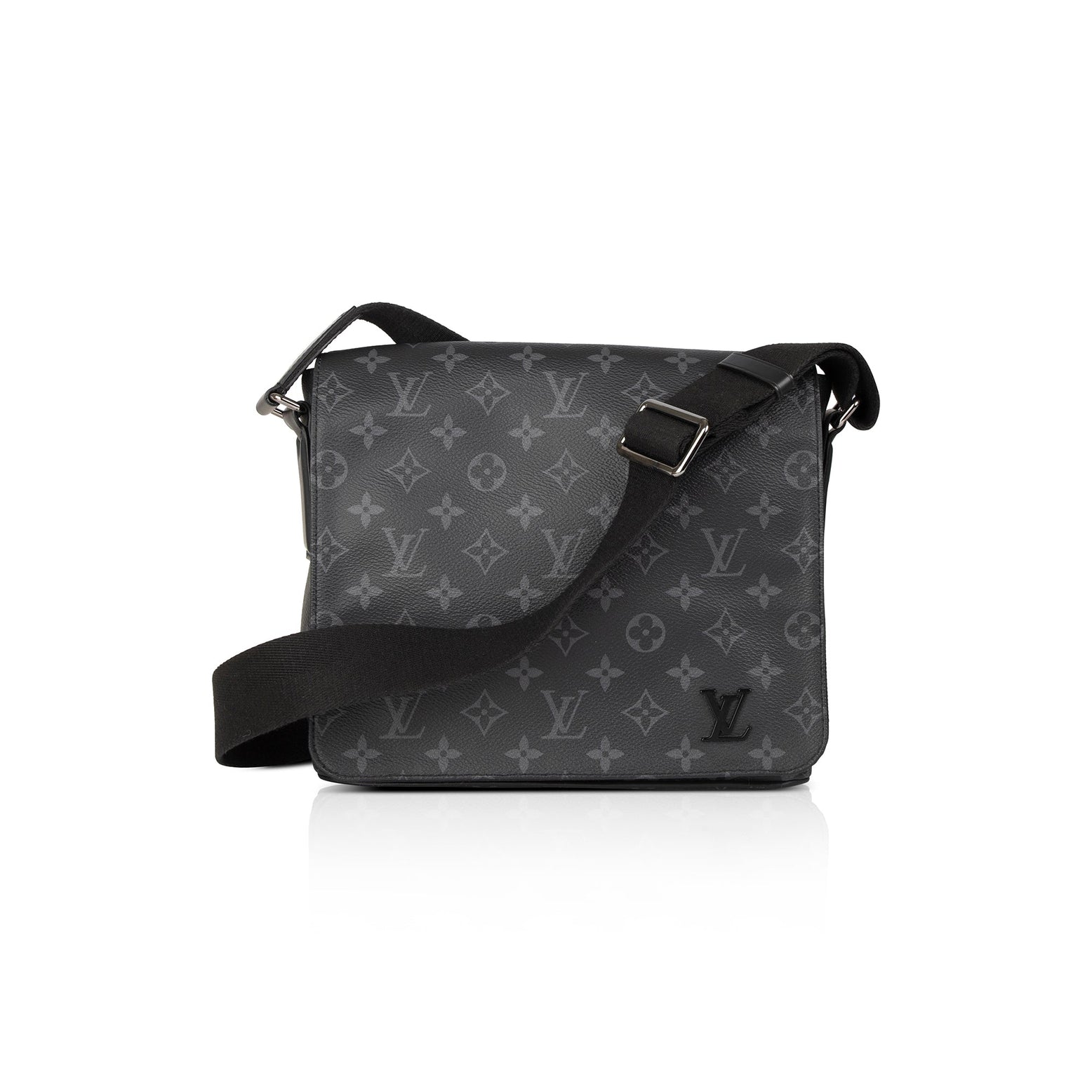 Shop Louis Vuitton 2022-23FW Messenger & Shoulder Bags (M46255) by  KYW_BM_58X