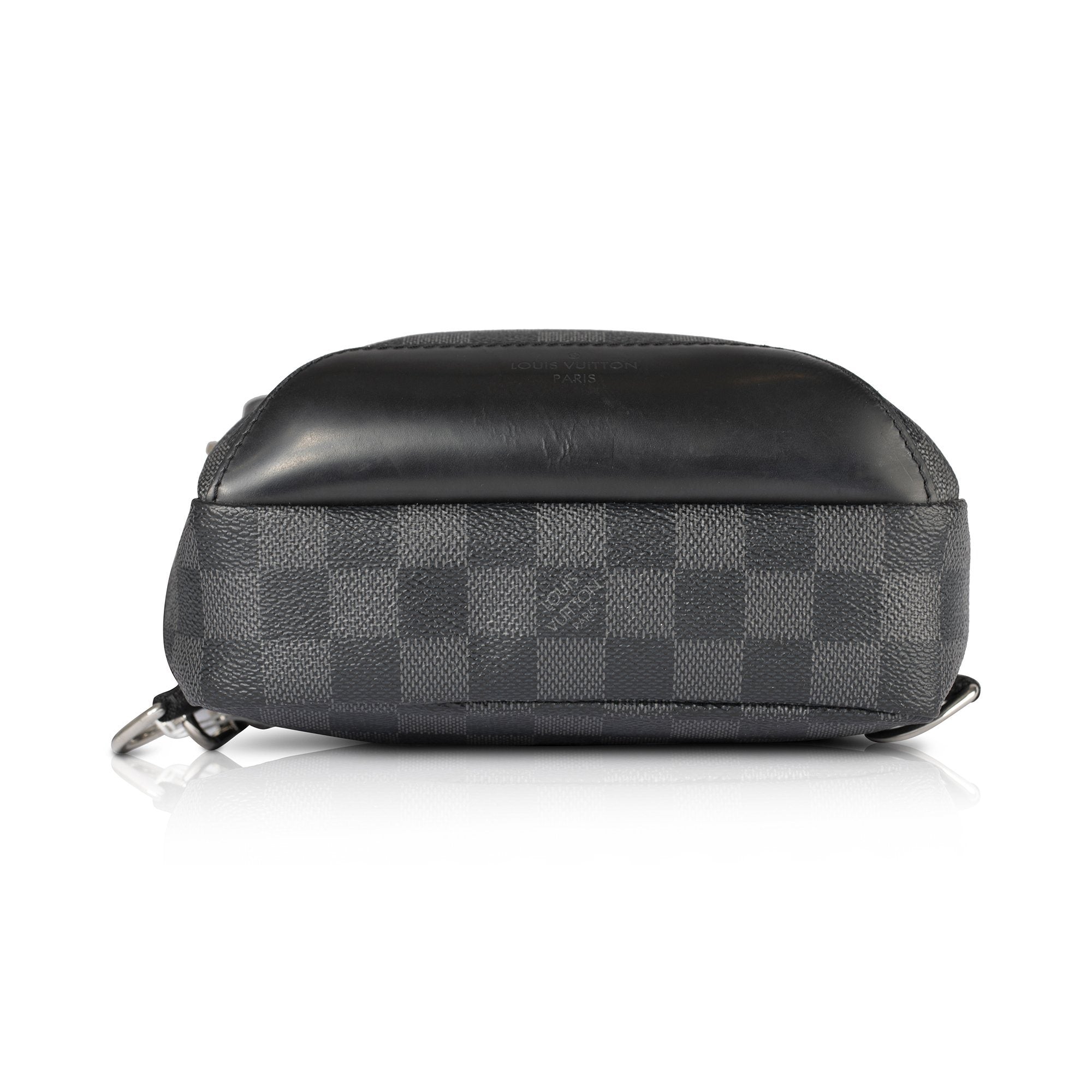 LOUIS VUITTON Avenue Sling Bag. #louisvuitton #bags #leather